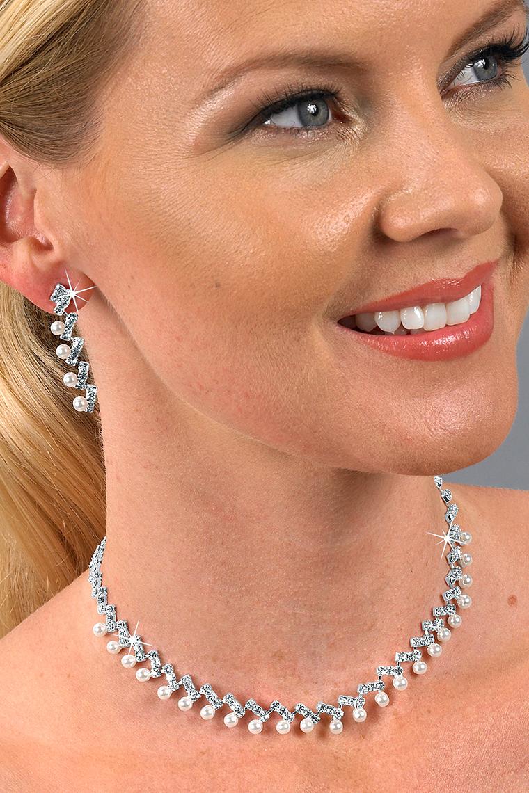 Celebrity Style Pearl and Crystal Rhinestone Jewelry Set